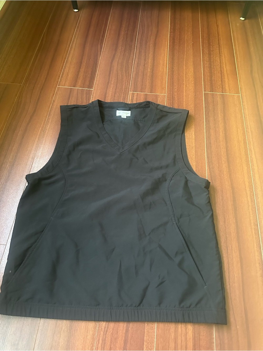 Cutter & Buck Men’s Black V-Neck Sleeveless Tank